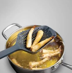 Joseph Joseph Scoop Plus Vergietlepel - Schuimspaan - Frituurschep -Keukenproducten Winkel 1188x1200 1