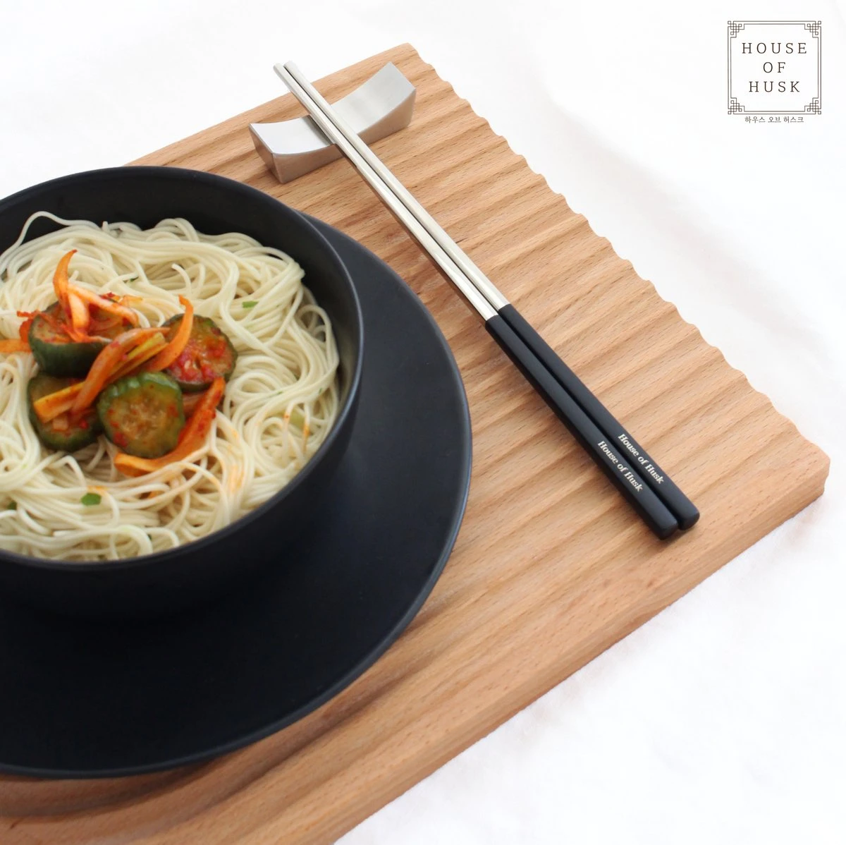 House Of Husk Chopsticks Set - Koreaanse Eetstokjes - Vaatwasserbestendig - RVS - 5 Paar - Duo Tone - Zwart Zilver 5 House Of Husk Chopsticks Set - Koreaanse Eetstokjes - Vaatwasserbestendig - RVS - 5 Paar - Duo Tone - Zwart Zilver - Afbeelding 3