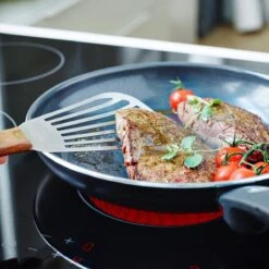 GreenPan Cambridge Koekenpan 28cm - Zwart - Inductie - PFAS-vrij 34 GreenPan Cambridge Koekenpan 28cm - Zwart - Inductie - PFAS-vrij -Keukenproducten Winkel 1200x1199 3