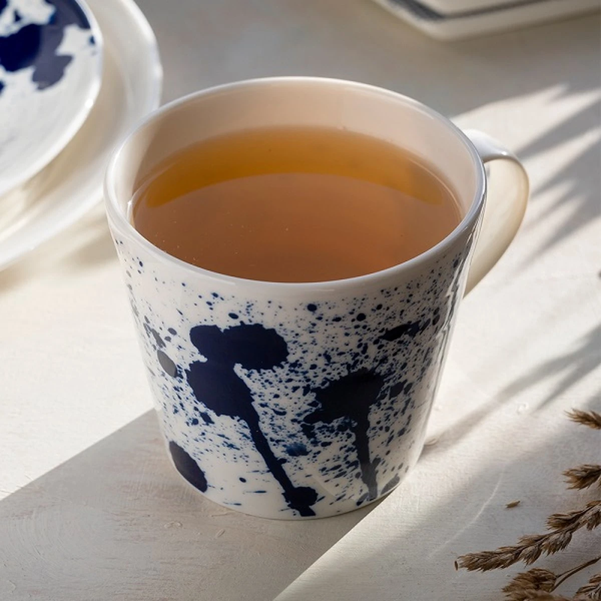 Royal Doulton Pacific - 6x Mok / Beker - Porselein - Wit / Blauw - 450 Ml - Set Van 6 Mokken 5 Royal Doulton Pacific - 6x Mok / Beker - Porselein - Wit / Blauw - 450 Ml - Set Van 6 Mokken - Afbeelding 3