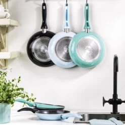 VitaVerde Expert Koekenpannenset Ø 24cm + Ø 28cm - Lichtblauw - Inductie - PFAS-vrij 16 VitaVerde Expert Koekenpannenset Ø 24cm + Ø 28cm - Lichtblauw - Inductie - PFAS-vrij -Keukenproducten Winkel 1200x1200 186