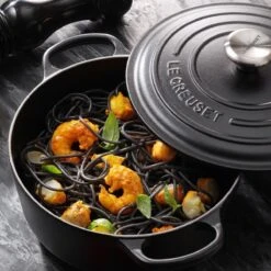 Le Creuset Signature Braadpan - 4,2 L - 24 Cm - Zwart 19 Le Creuset Signature Braadpan - 4,2 L - 24 Cm - Zwart -Keukenproducten Winkel 1200x1200 505