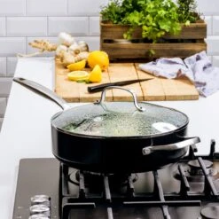 GreenPan Copenhagen Stoofpan Met Deksel En Extra Handvat 28cm/4.3L -Keukenproducten Winkel 1200x1200 651