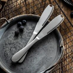 Merkloos Zilverkleurige 3-delige Botermessen Set - Roestvrijstaal - Messenset Voor De Boter - 3 X 20,8 X 1,6 Cm -Keukenproducten Winkel 1200x1200 831