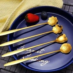 Fako Bijoux® - 4 Lange Lepels Bloem Motief - Latte Macchiato - Longdrink - Cocktail - Dessert - IJs - Koffie - Goud - 4 Stuks - Bewaarzakje -Keukenproducten Winkel 1200x1200 898