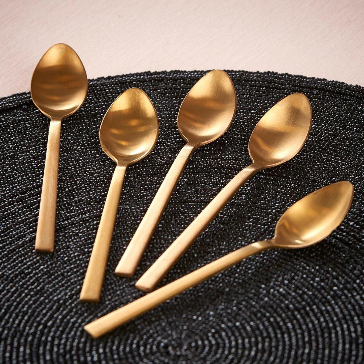 Merkloos 12 Koffie -en Theelepeltjes GOUD - Thee - Koffie - RVS - Goud 4 Merkloos 12 Koffie -en Theelepeltjes GOUD - Thee - Koffie - RVS - Goud - Afbeelding 2