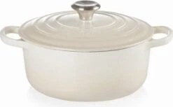 Le Creuset Braadpan Signature Meringue - ø 24 Cm / 4.2 Liter 11 Le Creuset Braadpan Signature Meringue - ø 24 Cm / 4.2 Liter -Keukenproducten Winkel 1200x744 2