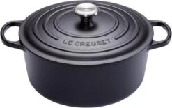 Le Creuset Signature Braadpan - 4,2 L - 24 Cm - Zwart 23 Le Creuset Signature Braadpan - 4,2 L - 24 Cm - Zwart -Keukenproducten Winkel 1200x754 2