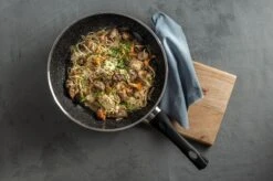 Sola Hapjespan Stonehenge - Ø 28 Cm - Zwart/wit - Aluminium - Antiaanbaklaag 13 Sola Hapjespan Stonehenge - Ø 28 Cm - Zwart/wit - Aluminium - Antiaanbaklaag -Keukenproducten Winkel 1200x799 37