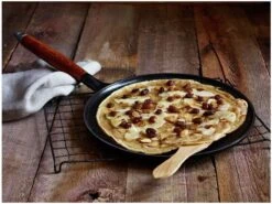 Staub Flensjespan - Houten Steel - 28 Cm - Zwart 13 Staub Flensjespan - Houten Steel - 28 Cm - Zwart -Keukenproducten Winkel 1200x901 2