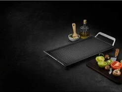 AEG MASTERY COLLECTION Plancha A9HL33 - Grillplaat - Gegoten Aluminium - 22 X 43 Cm 15 AEG MASTERY COLLECTION Plancha A9HL33 - Grillplaat - Gegoten Aluminium - 22 X 43 Cm -Keukenproducten Winkel 1200x902 2