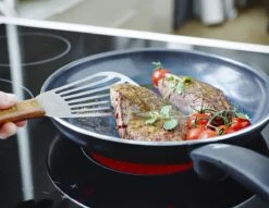 GreenPan Cambridge Koekenpan 28cm - Zwart - Inductie - PFAS-vrij 24 GreenPan Cambridge Koekenpan 28cm - Zwart - Inductie - PFAS-vrij -Keukenproducten Winkel 1200x927 1