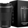 Volcan RVS Koffiebeker To Go Met Sleeve - Thermosbeker - Theebeker - Coffee - Zwart -Keukenproducten Winkel 1200x979 1