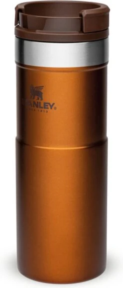 Stanley The NeverLeak™ Travel Mug 0,47L NEW - Thermosfles - Maple -Keukenproducten Winkel 515x1200
